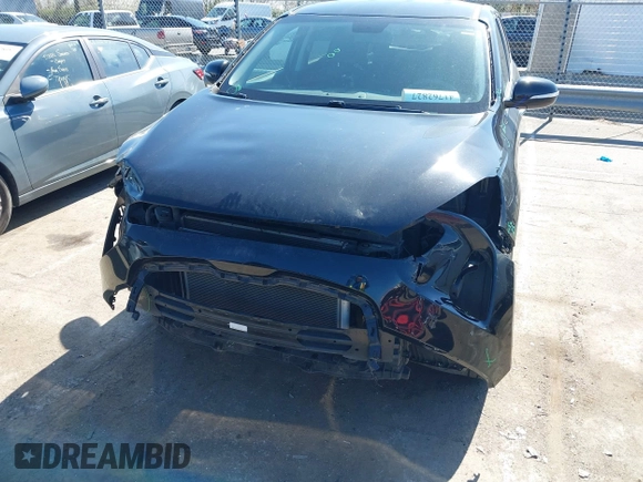 2019 Kia Sorento L with VIN 5XYPG4A32KG533121, listed as a IAAI auction lot 41762827 with 96,026 mi miles. Bid and sale history available at carsss.com. Image 6.