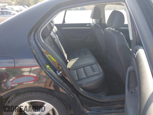 2008 Volkswagen Jetta SE with VIN 3VWRZ71K48M160894, listed as a IAAI auction lot 41982930 with 219,369 mi miles and . Bid and sale history available at DreamBid. Image 8.