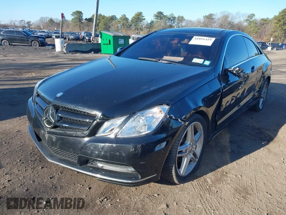 2013 Mercedes-Benz E-Class E 350 with VIN WDDKJ8JB5DF213183, listed as a IAAI auction lot 41891419 with 132,564 mi miles. Bid and sale history available at carsss.com. Image 6.