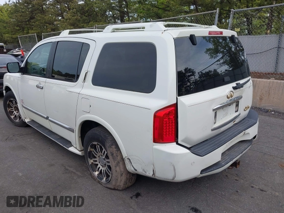 2005 Infiniti QX56 with VIN 5N3AA08C15N811299, listed as a IAAI auction lot 39389869 with 1 mi miles. Bid and sale history available at carsss.com. Image 3.