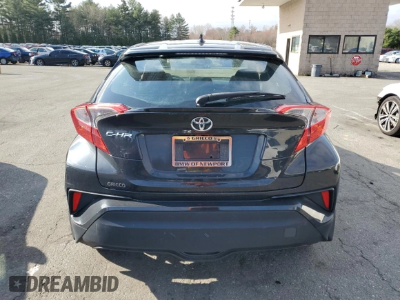 2018 Toyota C-HR XLE z VIN NMTKHMBX5JR016663, wystawiony jako Copart lot #52088425 z przebiegiem 106 566 mil mil oraz Szkoda całkowita • Salvage title. Historia ofert i sprzedaży dostępna na DreamBid. Obrazek 6.
