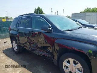 2014 GMC Terrain SLT z VIN 2GKFLSE31E6370084, wystawiony jako IAAI lot #42395515 z przebiegiem 136 324 mil mil oraz . Historia ofert i sprzedaży dostępna na DreamBid. Obrazek 6.