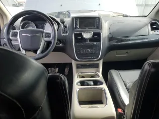 2013 Chrysler Town & Country Limited with VIN 2C4RC1GGXDR647749, listed as a Copart auction lot 43828335 with 107,298 mi miles and Salvage Title. Bid and sale history available at carsss.com. Image 8.