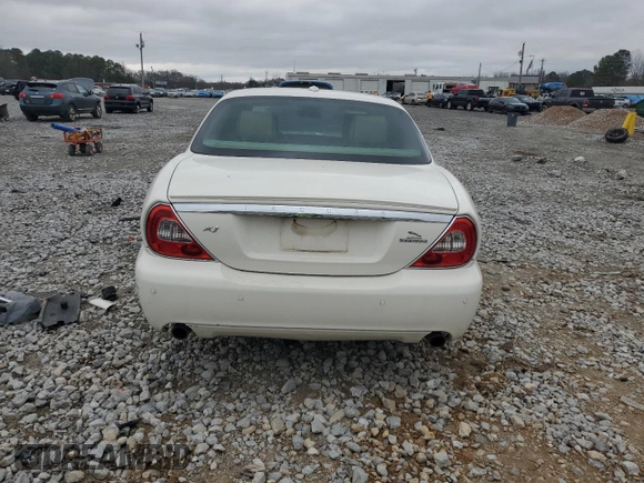2008 Jaguar XJ with VIN SAJWA79B48SH21186, listed as a Copart auction lot 43704975 with 197,944 mi miles and Salvage Title. Bid and sale history available at carsss.com. Image 6.