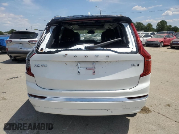2024 Volvo XC90 Ultimate Bright Theme with VIN YV4062PF3R1200508, listed as a Copart auction lot 66933834 with 5,651 mi miles and Salvage Title. Bid and sale history available at carsss.com. Image 6.