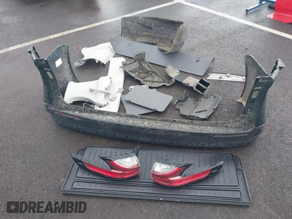 2022 Toyota Sienna XLE с VIN 5TDYSKFC5NS070429, выставлен на аукционе IAAI как лот 41967531 с пробегом 24 929 миль миль и . История ставок и продаж доступна на DreamBid. Изображение 12.