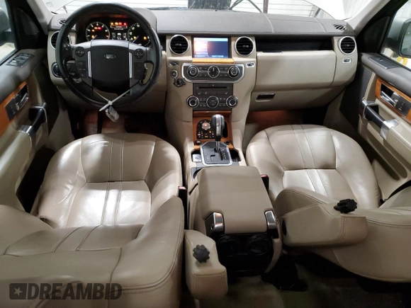2011 Land Rover LR4 HSE z VIN SALAG2D47BA572956, wystawiony jako Copart lot #41887825 z przebiegiem 220 228 mil mil oraz Czysty tytuł • Clean title. Historia ofert i sprzedaży dostępna na DreamBid. Obrazek 8.