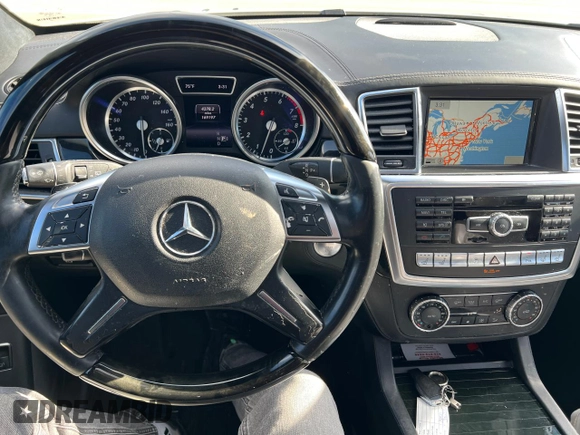 2014 Mercedes-Benz M 550 with VIN 4JGDA7DB7EA409158, listed as a Copart auction lot 53398845 with 169,197 mi miles and Clean Title. Bid and sale history available at carsss.com. Image 7.