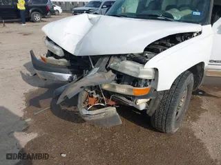 2001 Chevrolet Silverado 1500 LS with VIN 2GCEC19T111123764, listed as a IAAI auction lot 41902984 with 198,541 mi miles. Bid and sale history available at carsss.com. Image 6.