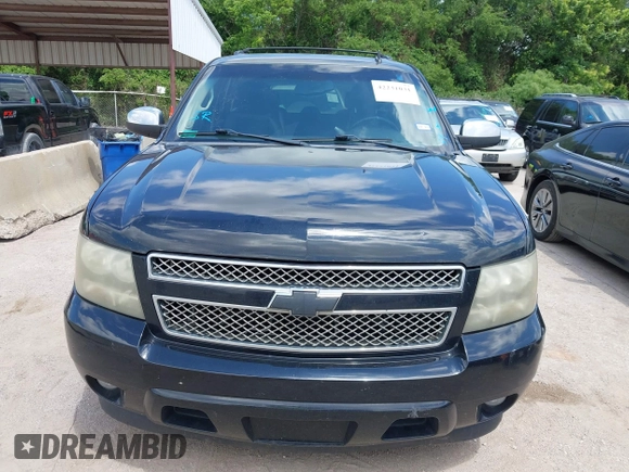 2010 Chevrolet Tahoe LT with VIN 1GNUCBE08AR289971, listed as a IAAI auction lot 42231031 with 247,601 mi miles and . Bid and sale history available at DreamBid. Image 6.