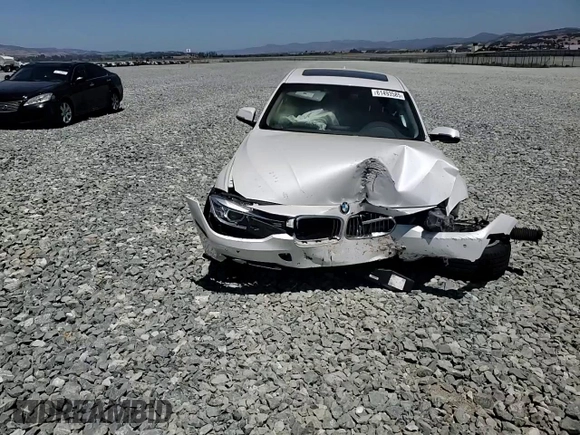 2014 BMW 3 Series 328i with VIN WBA3C1C53EK112799, listed as a Copart auction lot 61493585 with Not provided miles and Salvage title. Bid and sale history available at DreamBid. Image 13.