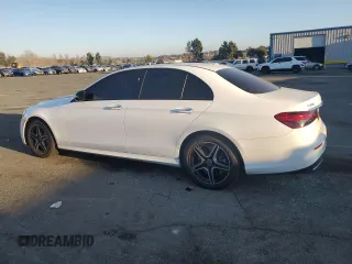 2021 Mercedes-Benz E-Class E 450 with VIN W1KZF5KBXMA934142, listed as a Copart auction lot 43231135 with 39,090 mi miles and Salvage Title. Bid and sale history available at carsss.com. Image 2.
