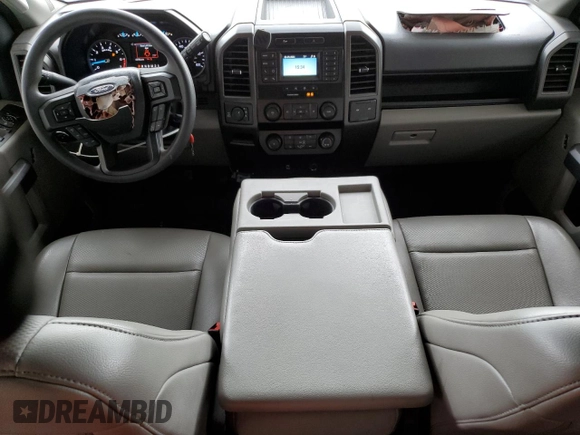 2022 Ford F-250 XL z VIN 1FT7W2B61NED06659, wystawiony jako Copart lot #61489105 z przebiegiem 43 770 mil mil oraz Czysty tytuł • Clean title. Historia ofert i sprzedaży dostępna na DreamBid. Obrazek 8.