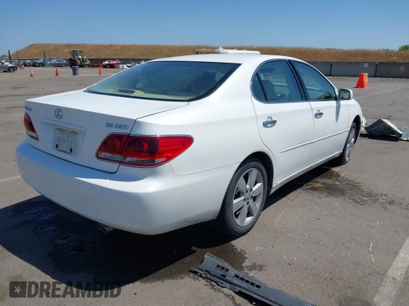 2005 Lexus ES 350 z VIN JTHBA30G655110371, wystawiony jako IAAI lot #42214871 z przebiegiem 119 369 mil mil oraz . Historia ofert i sprzedaży dostępna na DreamBid. Obrazek 4.