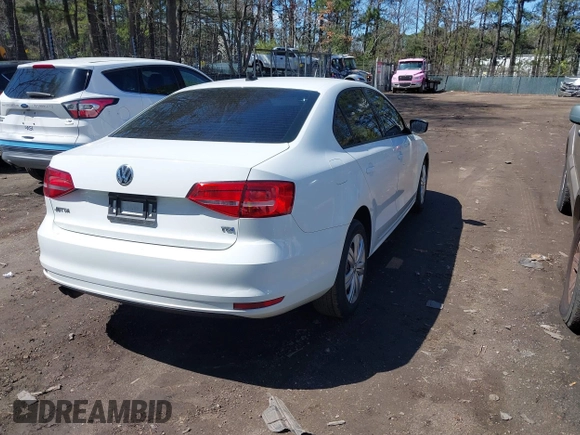 2015 Volkswagen Jetta Sedan 2.0L TDI SEL with VIN 3VWLA7AJ2FM282123, listed as a IAAI auction lot 41887845 with 115,738 mi miles. Bid and sale history available at carsss.com. Image 4.