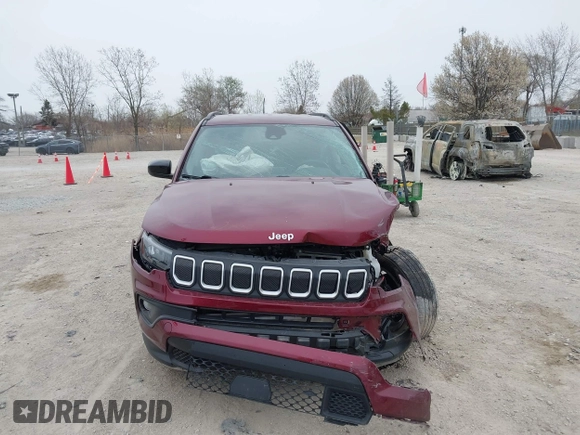 2022 Jeep Compass Latitude with VIN 3C4NJDBB1NT110087, listed as a IAAI auction lot 42033883 with 22,291 mi miles and . Bid and sale history available at DreamBid. Image 12.