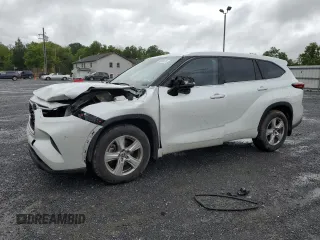 2022 Toyota Highlander L z VIN 5TDCZRBHXNS228442, wystawiony jako Copart lot #56255615 z przebiegiem 39 105 mil mil oraz Szkoda całkowita • Salvage title. Historia ofert i sprzedaży dostępna na DreamBid. Obrazek 1.