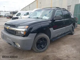 2002 Chevrolet Avalanche with VIN 3GNEK13T82G268036, listed as a IAAI auction lot 41882508 with 349,493 mi miles. Bid and sale history available at carsss.com. Image 17.