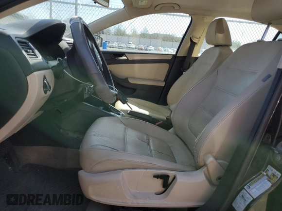 2011 Volkswagen Jetta SE с VIN 3VWDX7AJ0BM349184, выставлен на аукционе Copart как лот 49709535 с пробегом 231 832 миль миль и Чистый • Clean title. История ставок и продаж доступна на DreamBid. Изображение 7.