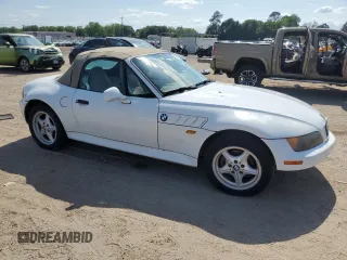 1997 BMW 3 Series 2.8L with VIN 4USCJ3327VLC04063, listed as a Copart auction lot 63270904 with 1,722,161 mi miles and Salvage Title. Bid and sale history available at carsss.com. Image 4.