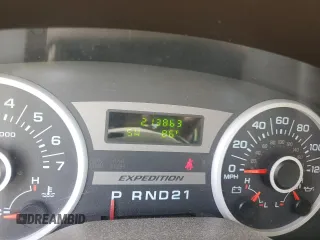 2005 Ford Expedition Special Service with VIN 1FMPU15575LA27789, listed as a Copart auction lot 55074585 with 213,863 mi miles and Salvage title. Bid and sale history available at DreamBid. Image 9.