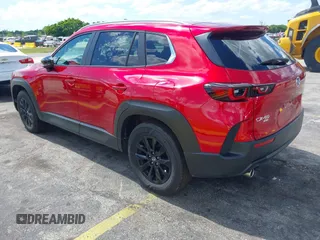2025 Mazda CX-50 S Preferred z VIN 7MMVABBM9SN332278, wystawiony jako IAAI lot #42203025 z przebiegiem 3673 mil mil oraz . Historia ofert i sprzedaży dostępna na DreamBid. Obrazek 3.