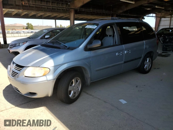 2005 Dodge Caravan SXT with VIN 1D4GP45R15B181360, listed as a Copart auction lot 61221005 with 229,828 mi miles and Salvage title. Bid and sale history available at DreamBid. Image 1.