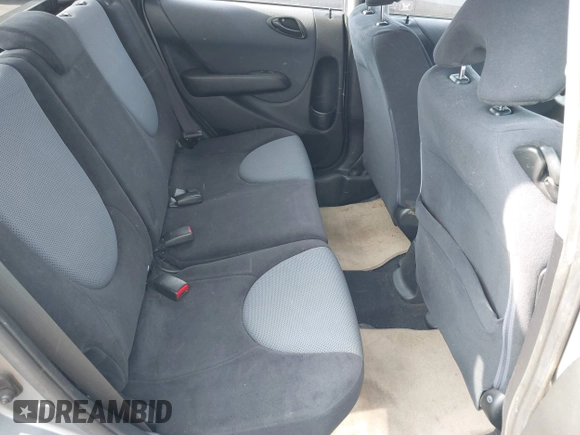 2008 Honda Fit Sport with VIN JHMGD386X8S058659, listed as a IAAI auction lot 42168584 with 210,589 mi miles. Bid and sale history available at carsss.com. Image 8.