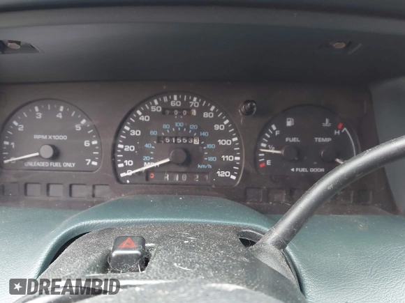 1996 Ford Windstar GL with VIN 2FMDA5140TBB45227, listed as a IAAI auction lot 41932175 with 251,553 mi miles. Bid and sale history available at carsss.com. Image 7.