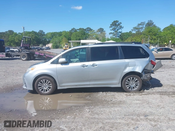 2019 Toyota Sienna XLE Auto Access Seat z VIN 5TDYZ3DC7KS006280, wystawiony jako IAAI lot #41987873 z przebiegiem 105 751 mil mil oraz . Historia ofert i sprzedaży dostępna na DreamBid. Obrazek 14.