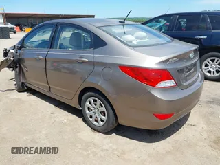2012 Hyundai Accent GLS z VIN KMHCT4AE1CU186212, wystawiony jako IAAI lot #42247043 z przebiegiem 140 287 mil mil oraz . Historia ofert i sprzedaży dostępna na DreamBid. Obrazek 3.