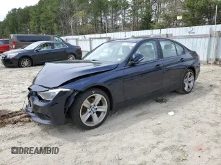 2015 BMW 3 Series 328i xDrive z VIN WBA3B5G53FNS17881, wystawiony jako Copart lot #51799995 z przebiegiem 176 481 mil mil oraz Szkoda całkowita • Salvage title. Historia ofert i sprzedaży dostępna na DreamBid. Obrazek 1.