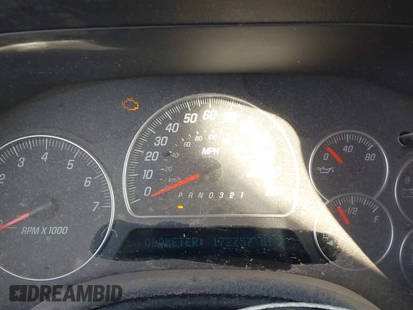 2005 GMC Envoy SLE with VIN 1GKDT13S752161375, listed as a IAAI auction lot 40945627 with 172,757 mi miles. Bid and sale history available at carsss.com. Image 7.