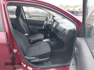 2019 Mitsubishi Mirage ES z VIN ML32F3FJ7KHF00241, wystawiony jako IAAI lot #42237453 z przebiegiem 69 105 mil mil oraz . Historia ofert i sprzedaży dostępna na DreamBid. Obrazek 5.