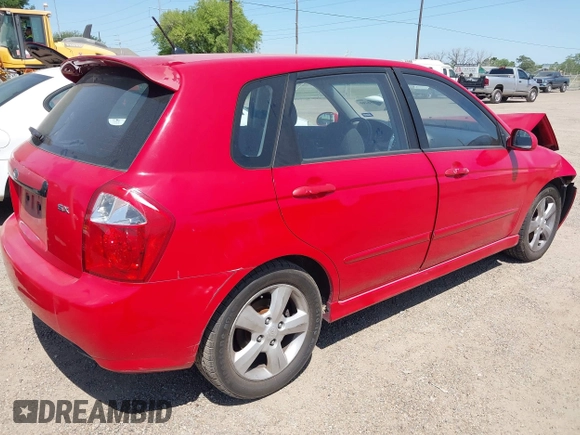 2008 Kia Spectra with VIN KNAFE161585012982, listed as a IAAI auction lot 41988200 with 159,875 mi miles. Bid and sale history available at carsss.com. Image 4.