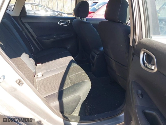 2014 Nissan Sentra SR with VIN 3N1AB7AP1EL686419, listed as a IAAI auction lot 41855324 with 88,326 mi miles. Bid and sale history available at carsss.com. Image 8.