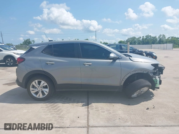 2024 Buick Encore GX Preferred z VIN KL4AMBS2XRB014762, wystawiony jako IAAI lot #42338836 z przebiegiem 23 212 mil mil oraz . Historia ofert i sprzedaży dostępna na DreamBid. Obrazek 13.