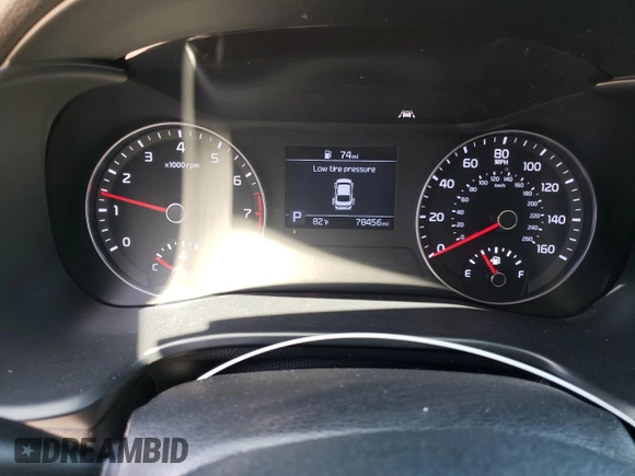 2021 Kia Forte LXS z VIN 3KPF24AD8ME306390, wystawiony jako Copart lot #56256895 z przebiegiem 78 456 mil mil oraz Szkoda całkowita • Salvage title. Historia ofert i sprzedaży dostępna na DreamBid. Obrazek 9.