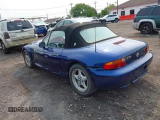 1996 BMW 3 Series Z3 1.9 z VIN 4USCH7327TLB72781, wystawiony jako IAAI lot #42422169 z przebiegiem Nie podano mil oraz . Historia ofert i sprzedaży dostępna na DreamBid. Obrazek 3.