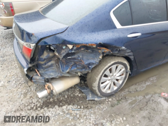 2013 Honda Accord EX z VIN 1HGCR2F71DA235754, wystawiony jako IAAI lot #42415716 z przebiegiem 157 642 mil mil oraz . Historia ofert i sprzedaży dostępna na DreamBid. Obrazek 6.