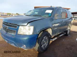 2010 Chevrolet Tahoe LT z VIN 1GNUKBE07AR213502, wystawiony jako IAAI lot #41796949 z przebiegiem 267 196 mil mil oraz . Historia ofert i sprzedaży dostępna na DreamBid. Obrazek 2.