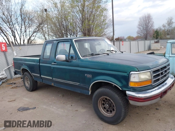 1993 Ford F-150 with VIN 1FTEX14N7PKB77883, listed as a IAAI auction lot 41820965 with 258,043 mi miles. Bid and sale history available at carsss.com. Image 1.