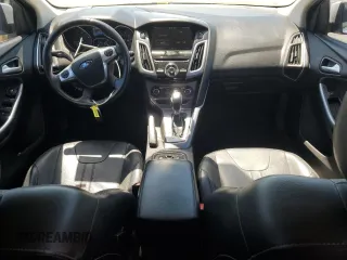 2014 Ford Focus Titanium with VIN 1FADP3N21EL264509, listed as a Copart auction lot 59544475 with 154,142 mi miles and Clean title. Bid and sale history available at DreamBid. Image 8.