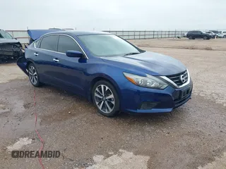 2017 Nissan Altima SV z VIN 1N4AL3AP2HC295093, wystawiony jako IAAI lot #42382969 z przebiegiem 57 480 mil mil oraz . Historia ofert i sprzedaży dostępna na DreamBid. Obrazek 1.