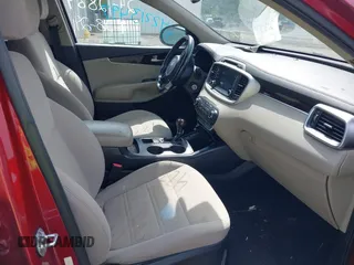 2018 Kia Sorento LX z VIN 5XYPGDA38JG421230, wystawiony jako IAAI lot #42213497 z przebiegiem 146 000 mil mil oraz . Historia ofert i sprzedaży dostępna na DreamBid. Obrazek 5.