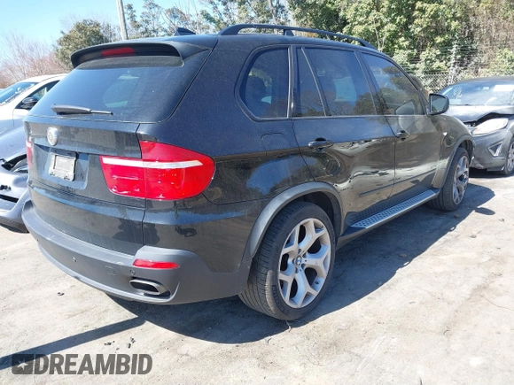 2010 BMW X5 z VIN 5UXFE8C59AL311863, wystawiony jako IAAI lot #41774765 z przebiegiem 136 827 mil mil oraz . Historia ofert i sprzedaży dostępna na DreamBid. Obrazek 4.