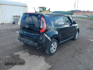 2014 Kia Soul with VIN KNDJN2A21E7743461, listed as a IAAI auction lot 39578941 with 35,724 mi miles. Bid and sale history available at carsss.com. Image 4.