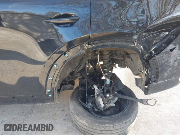 2025 Mazda CX-70 S Premium with VIN JM3KJDHC8S1109547, listed as a IAAI auction lot 41520148 with 11,684 mi miles and . Bid and sale history available at DreamBid. Image 6.