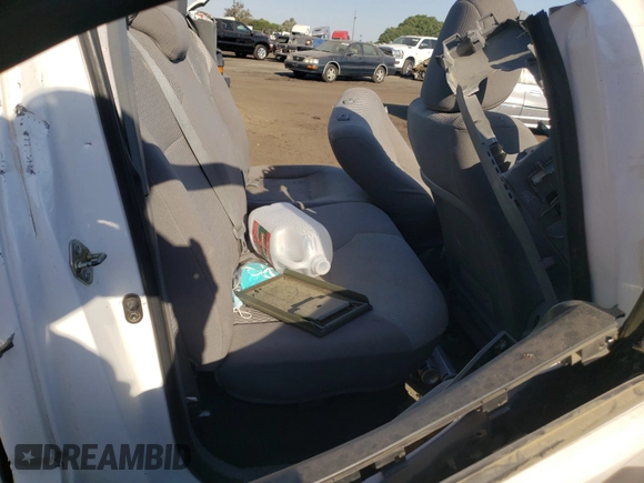 2015 Toyota Tacoma PreRunner z VIN 3TMKU4HNXFM045067, wystawiony jako Copart lot #47186931 z przebiegiem Nie podano mil oraz Szkoda całkowita • Salvage title. Historia ofert i sprzedaży dostępna na DreamBid. Obrazek 6.