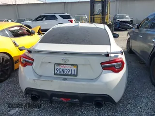 2018 Toyota 86 GT with VIN JF1ZNAE19J9701588, listed as a IAAI auction lot 41297869 with 44,508 mi miles. Bid and sale history available at carsss.com. Image 16.
